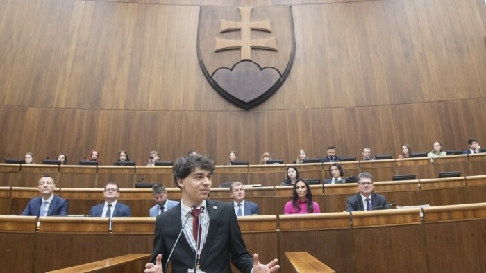 Uzavreli memorandum na podporu angažovanosti mladých