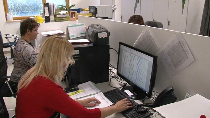 Zvýšenie platov zamestnancov vo verejnej správe sa odkladá