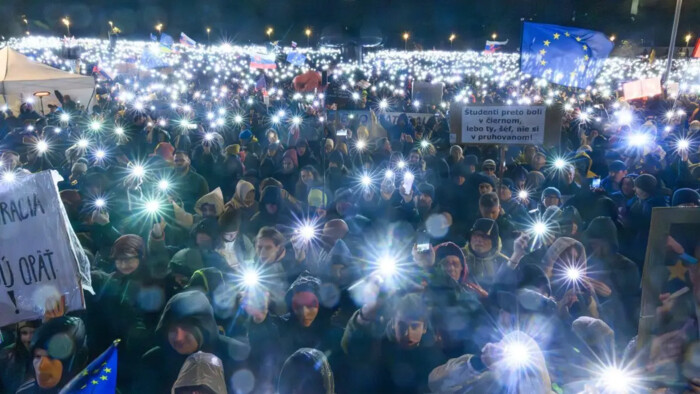 Ľudí neodradil ani vietor a dážď