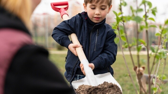Výsadba v záhrade materskej školy