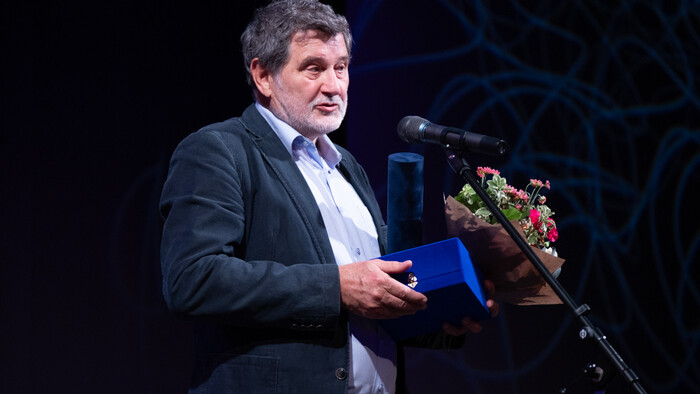 Jozef Chudík s výročnou cenou časopisu pamiatky a múzeá. Foto J.Sipocz.jpg