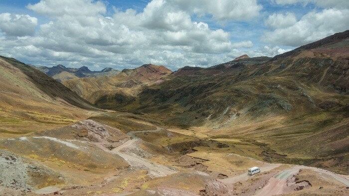 Záhada tisícov jám v Andách má možné vysvetlenie