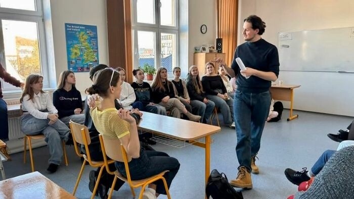 Rubikon: Inscenácia Vlna – Divadlo v stredoškolskej triede 