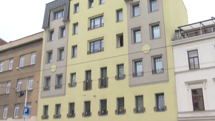 Ponúkal cudize byty