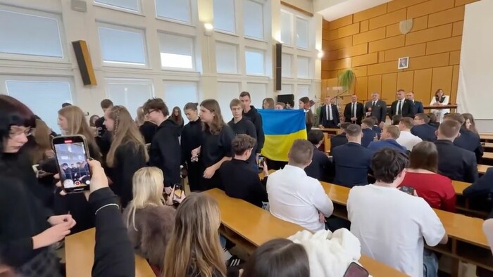Students in Poprad Show Dissent during PM Fico’s Visit