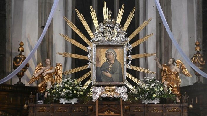 Верующие приходят поклониться образу Трнавской Богоматери уже более 300 лет.