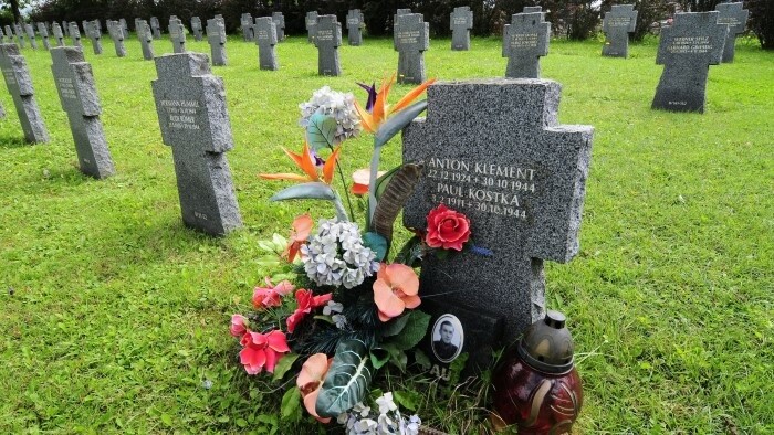 Financie na údržbu vojnových hrobov