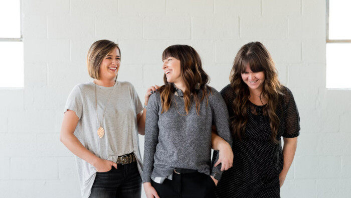 Od 17. novembra pracujú ženy zadarmo. V týchto sférach sú platové rozdiely najväčšie