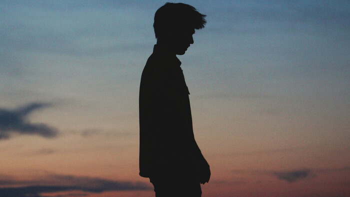 Zamyslenie / Človek