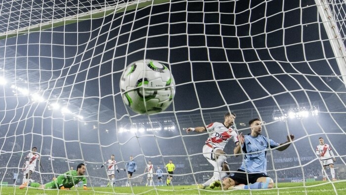 «Слован» обыграл «Вальекано» со счётом 2:1 