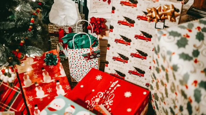 Na vianočné darčeky plánujú Slováci minúť v priemere 220 eur