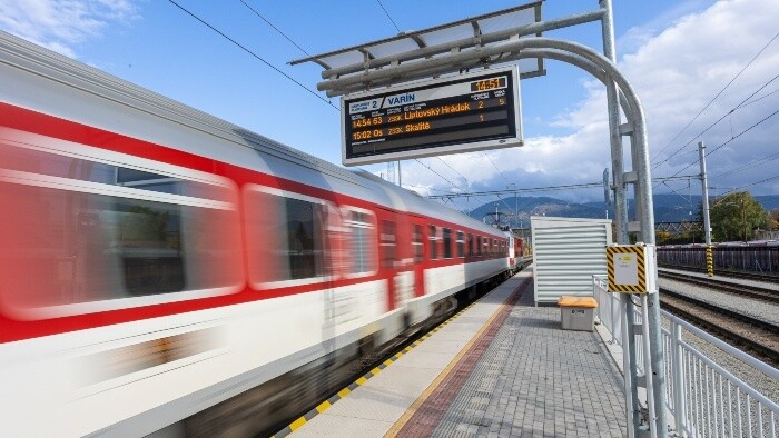 Vlaky medzi Zlatými Moravcami a Šuranmi nezrušia