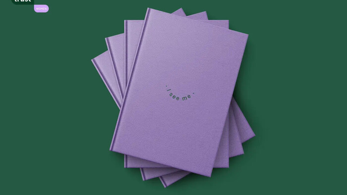 Zápisník, ktorý prináša psychológiu sebahodnoty žien späť do reality