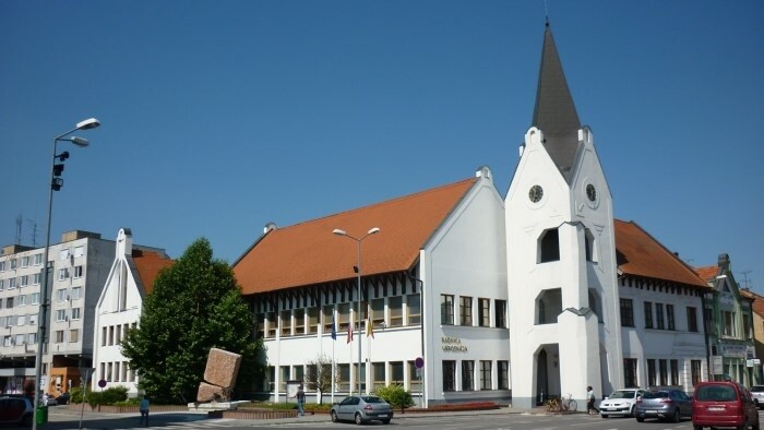 Partnerstädte: Dunajská Streda und Györ 