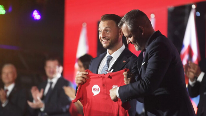 Preferencie Hlasu poklesli, prezidenta to mrzí