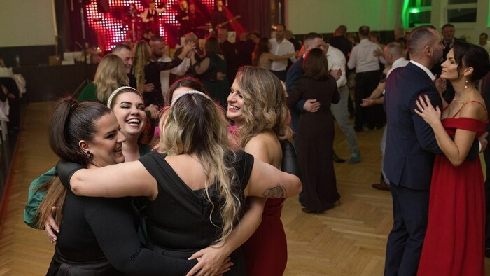 Pečie-celé-Slovensko-5-na-plese