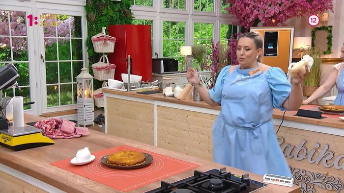 Pečie celé Slovensko obrátené kolo.mp4