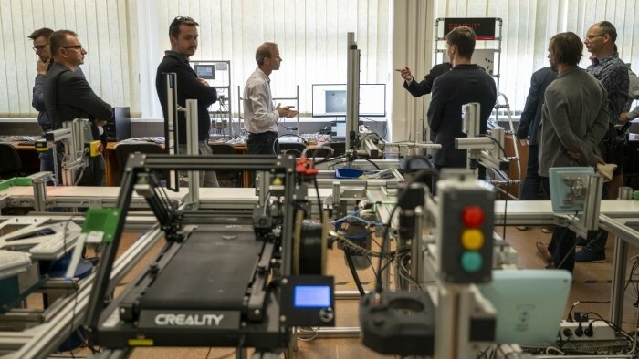 Mohli by sme byť lídrom v implementácii technológií