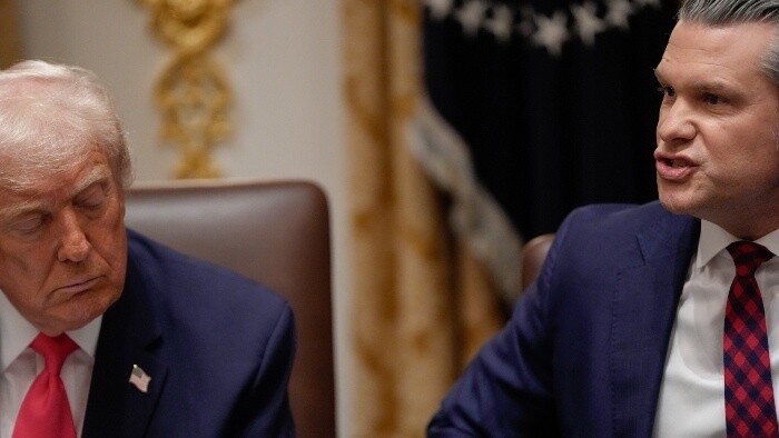 Minister obrany Hegseth ohrozil životy vojakov