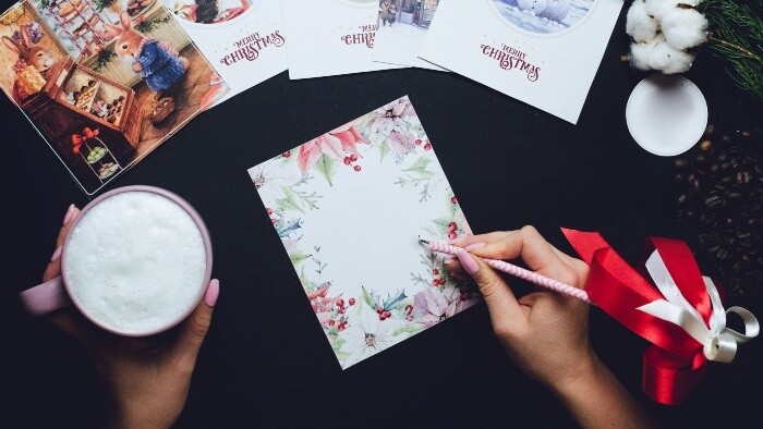 Charitatívne posolstvo vianočných pohľadníc