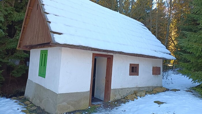 Lesná sauna pod Kráľovou hoľou