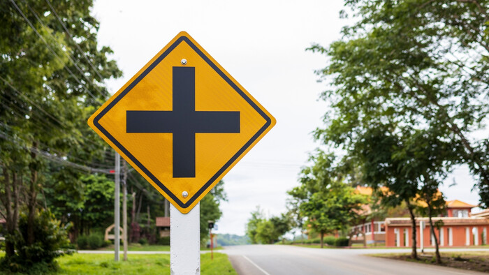 Zamyslenie / Osudová križovatka 