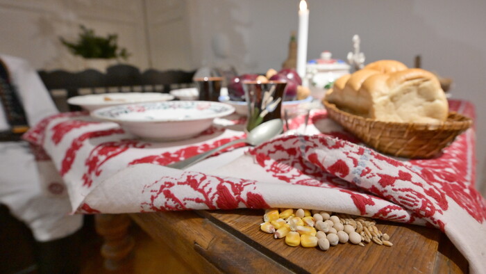 Fazuľa pod obrusom a úcta k slame! Ako vyzerali vianočné tradície na Zemplíne?