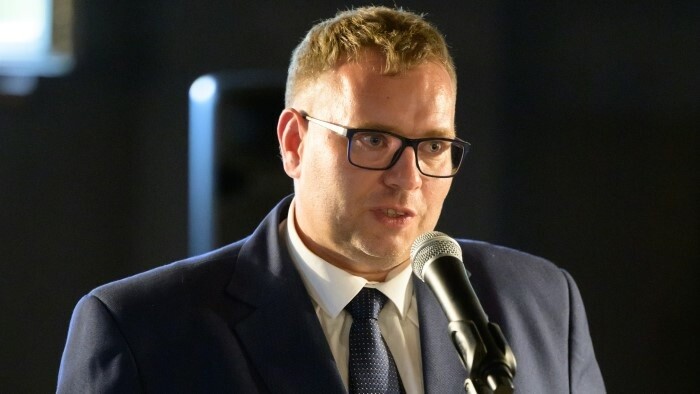 Омбудсмен по правам человека обратился в Конституционный суд	