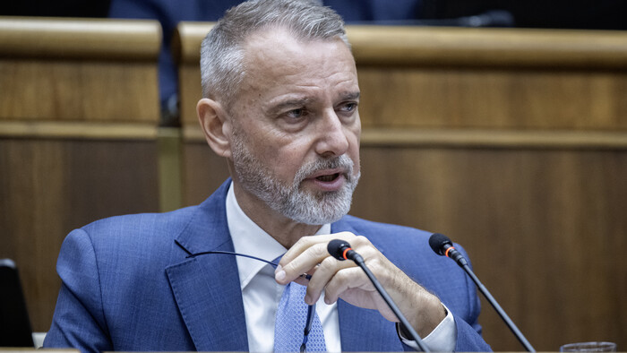 Mimoriadnu schôdzu k energopomoci sa nepodarilo otvoriť