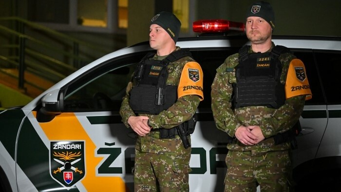 Gendarmerie nimmt erstmals in der Slowakei ihren Dienst auf