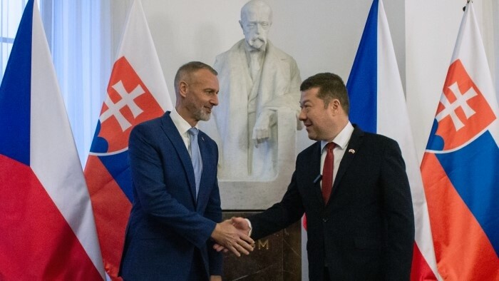 Užšia spolupráca s Českom