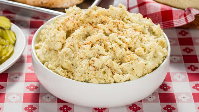 Zdravý a chutný zemiakový šalát 