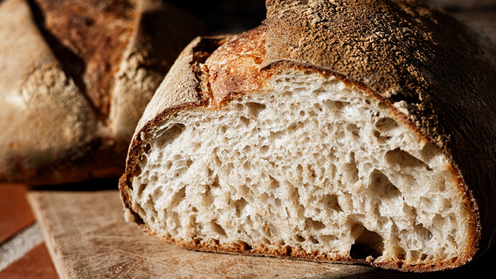 Koľko kalórií má biele pečivo a chlieb?
