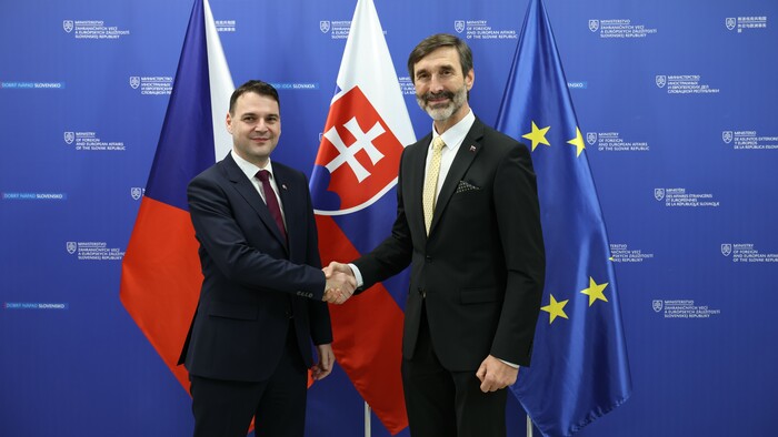 Slovak and Czech Foreign Ministers Meet in Bratislava