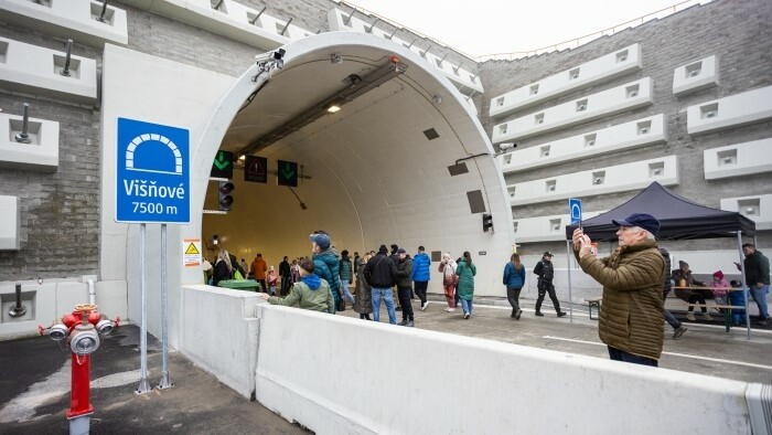 Tunel Višňové je po rokoch otvorený 