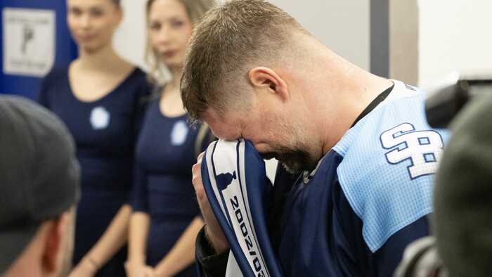 HOKEJ: Michal Sersen sa lúčil