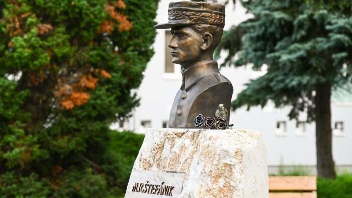 Buste de M. R. Štefánik à Rome