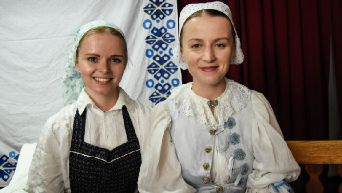 Dlhá šatka ako archaická súčasť kroja myjavského regiónu