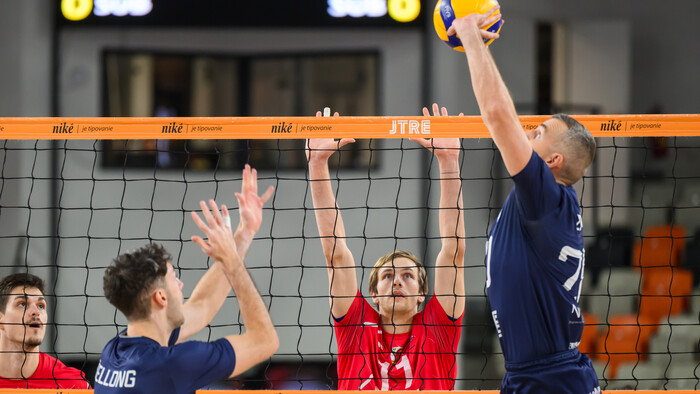 VOLEJBAL: Juraj Zaťko nezaháľa