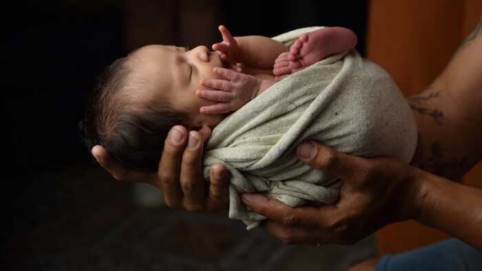 Obrazovky poškodzujú dojčatám mozog 