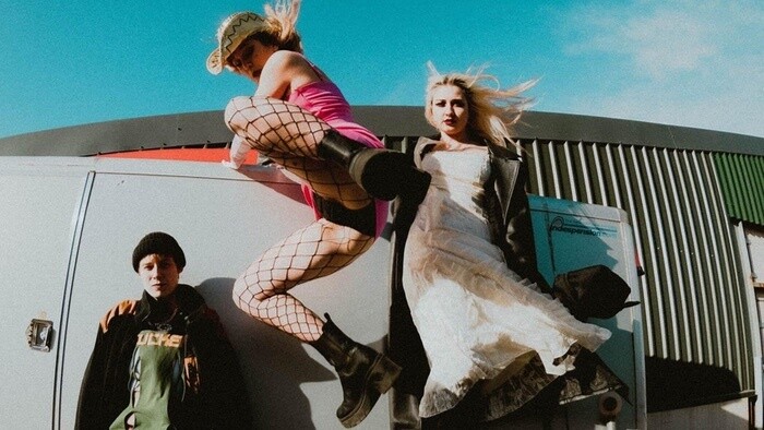 The Selector: Lambrini Girls, Faux Real, Wolf Alice aj Lily Allen