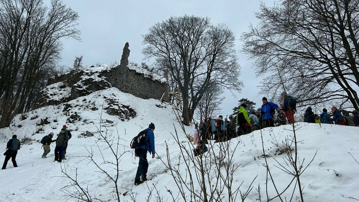 Trojkráľový výstup na zrúcaninu hradu Zniev