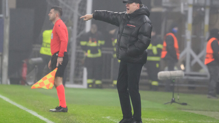 FUTBAL: Prestupové špekulácie Belasích