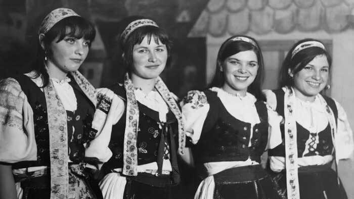 V Kamennej Porube si pripomenuli 90 rokov ochotníckeho divadla v obci