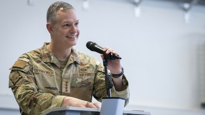 El presidente recibió al comandante supremo de las fuerzas aliadas en Europa