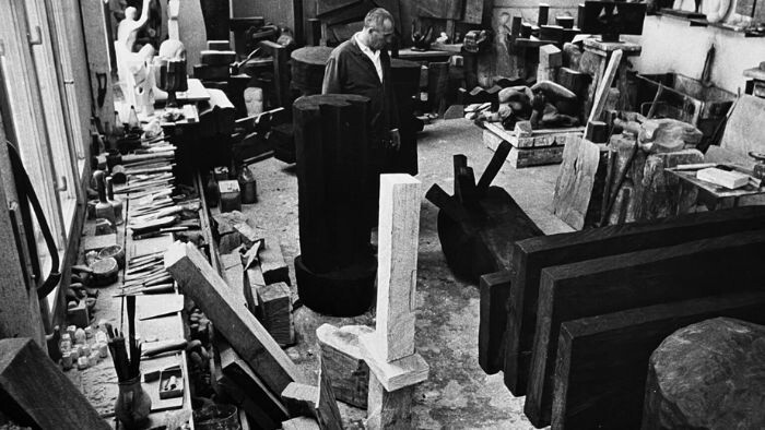 Výstava Rudolfa Uhera STOPY v Galérii Miloša Alexandra Bazovského