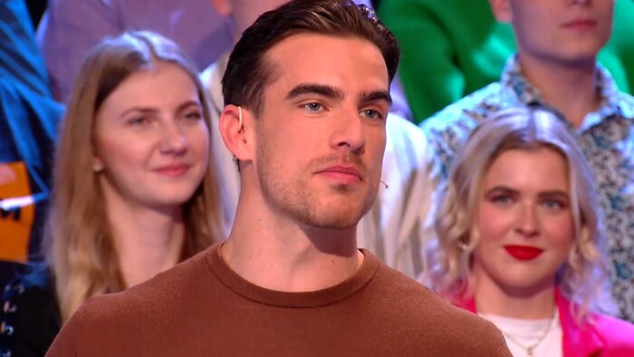 Adam Bardy objasnil záhadu svojho tela. Ako je to s tou dĺžkou?