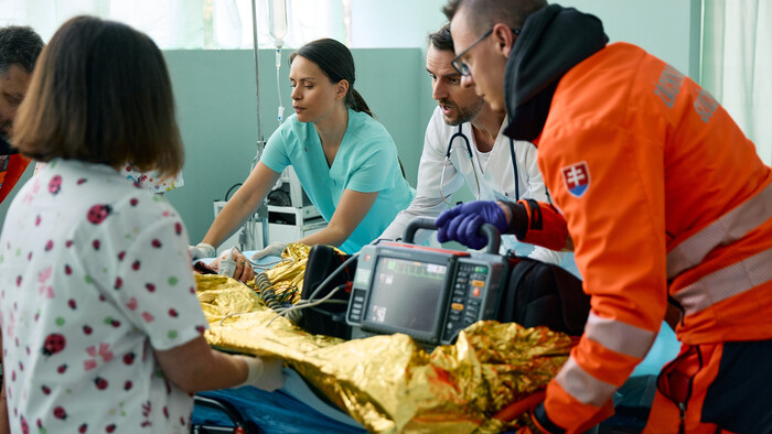 Krvavý masaker v škole, ukradnuté lieky a odpoveď Evy na bývanie