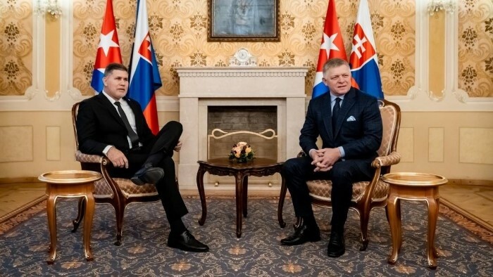 Premiér avizuje návštevu Kuby