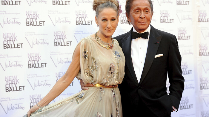 Zomrel módny návrhár Valentino